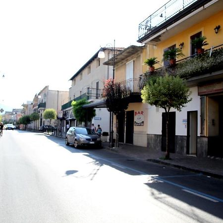 Giulia'S House Apartments Sant'Antonio Abate Eksteriør billede
