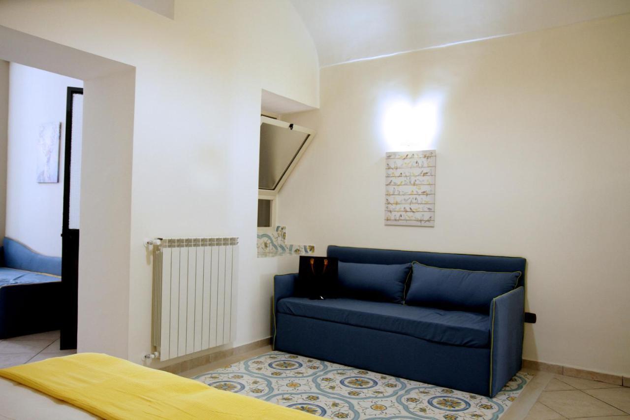Giulia'S House Apartments Sant'Antonio Abate Eksteriør billede