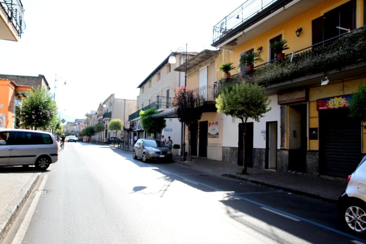 Giulia'S House Apartments Sant'Antonio Abate Eksteriør billede